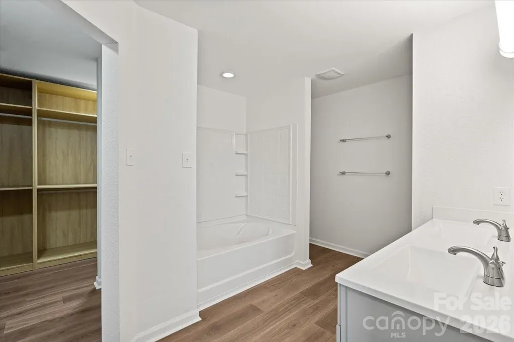 12932 Silvaire Farm Road Charlotte NC 28278