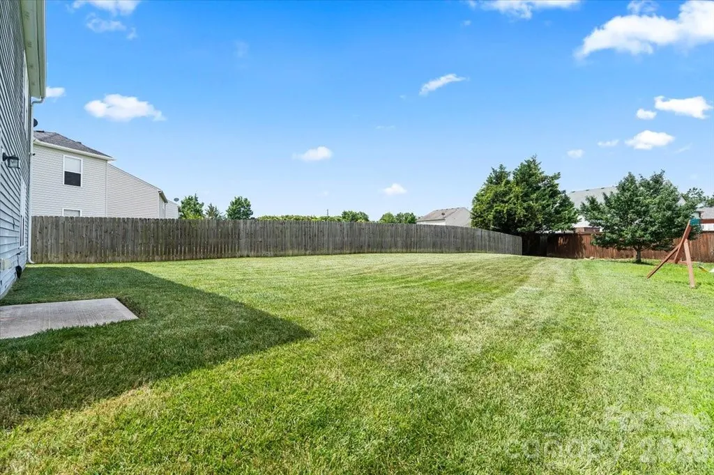 12932 Silvaire Farm Road Charlotte NC 28278