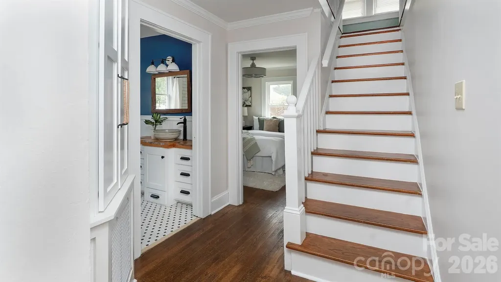 3308 16th Street NE Hickory NC 28601