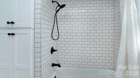 3308 16th Street NE Hickory NC 28601