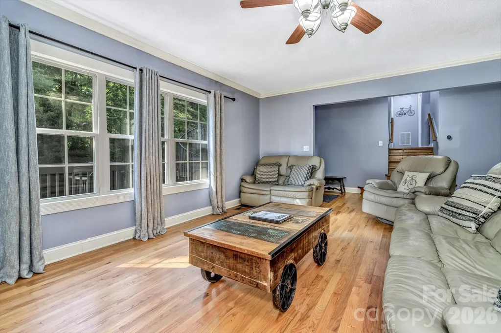 125 Hondah Boulevard Brevard NC 28712