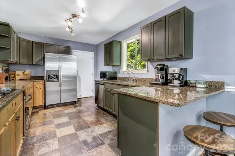 125 Hondah Boulevard Brevard NC 28712