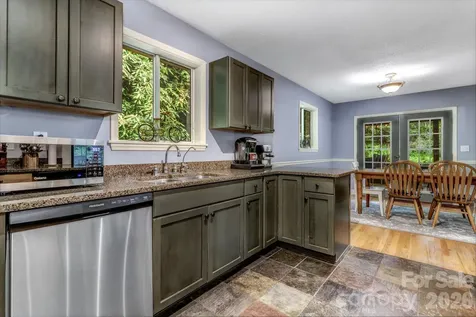 125 Hondah Boulevard Brevard NC 28712