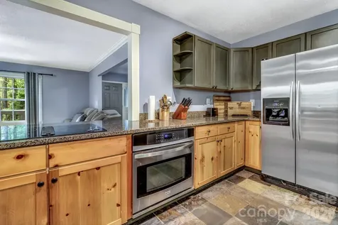 125 Hondah Boulevard Brevard NC 28712