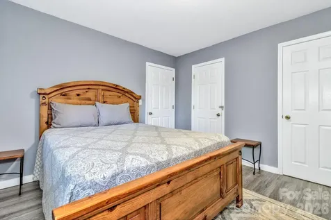 125 Hondah Boulevard Brevard NC 28712
