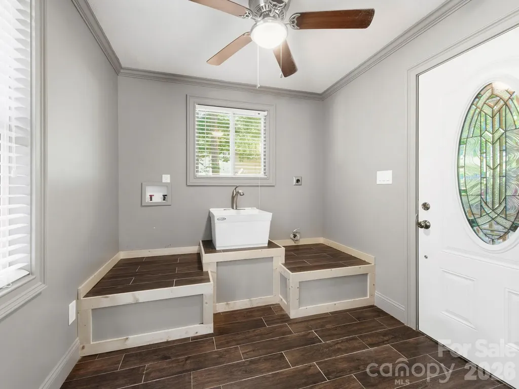 425 Lyndhurst Drive Hendersonville NC 28791