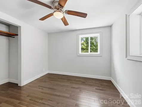 425 Lyndhurst Drive Hendersonville NC 28791