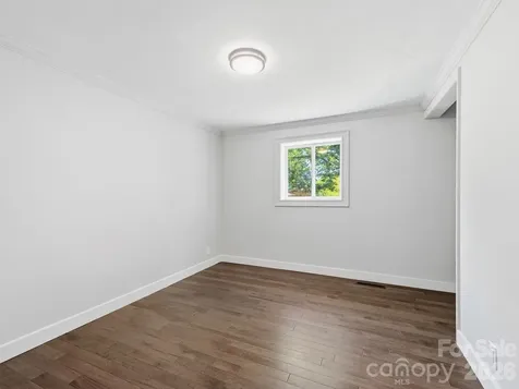 425 Lyndhurst Drive Hendersonville NC 28791