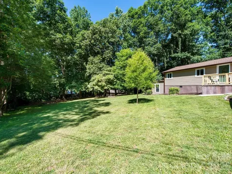 425 Lyndhurst Drive Hendersonville NC 28791