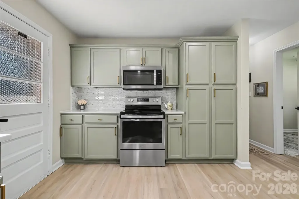 4023 Strangford Avenue Charlotte NC 28215