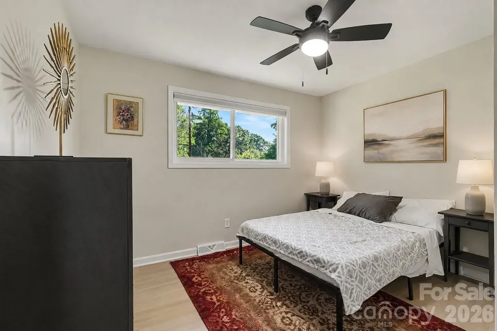 4023 Strangford Avenue Charlotte NC 28215