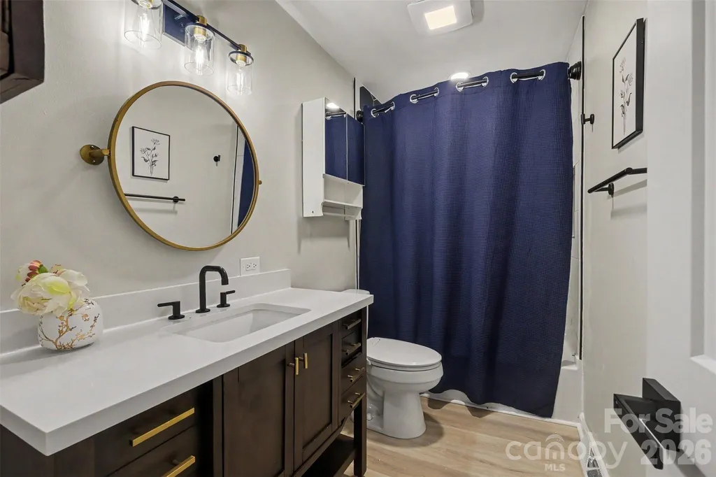 4023 Strangford Avenue Charlotte NC 28215