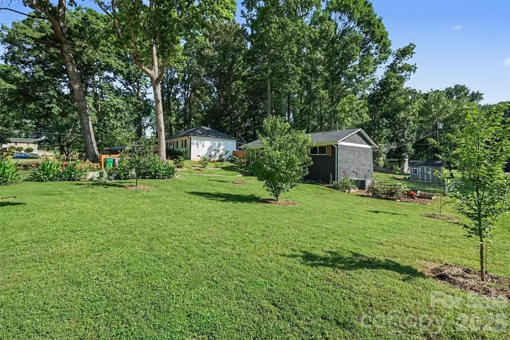 4023 Strangford Avenue Charlotte NC 28215