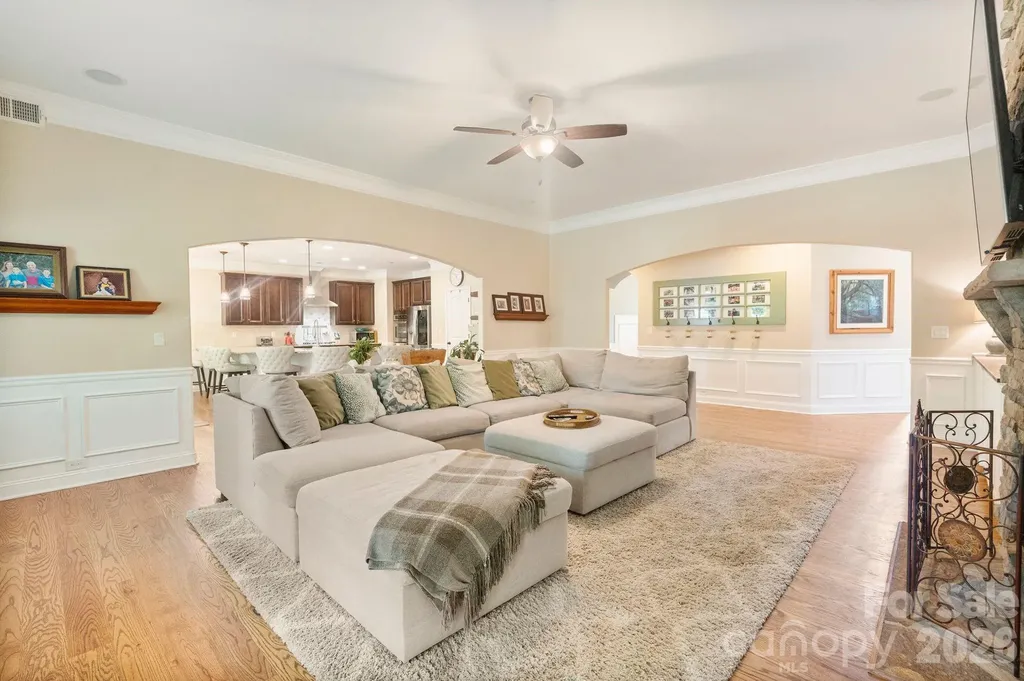 13823 Lawther Road Huntersville NC 28078