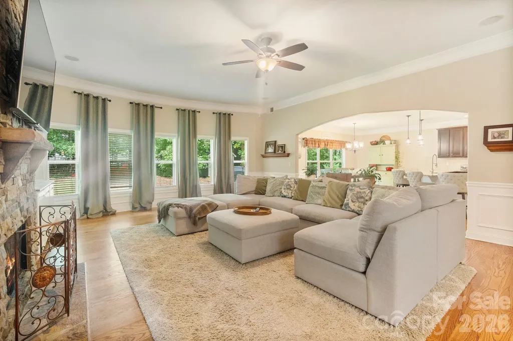 13823 Lawther Road Huntersville NC 28078