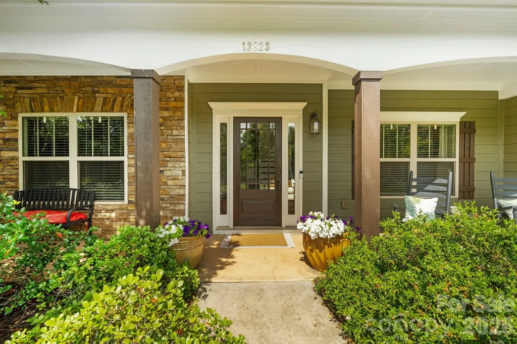 13823 Lawther Road Huntersville NC 28078