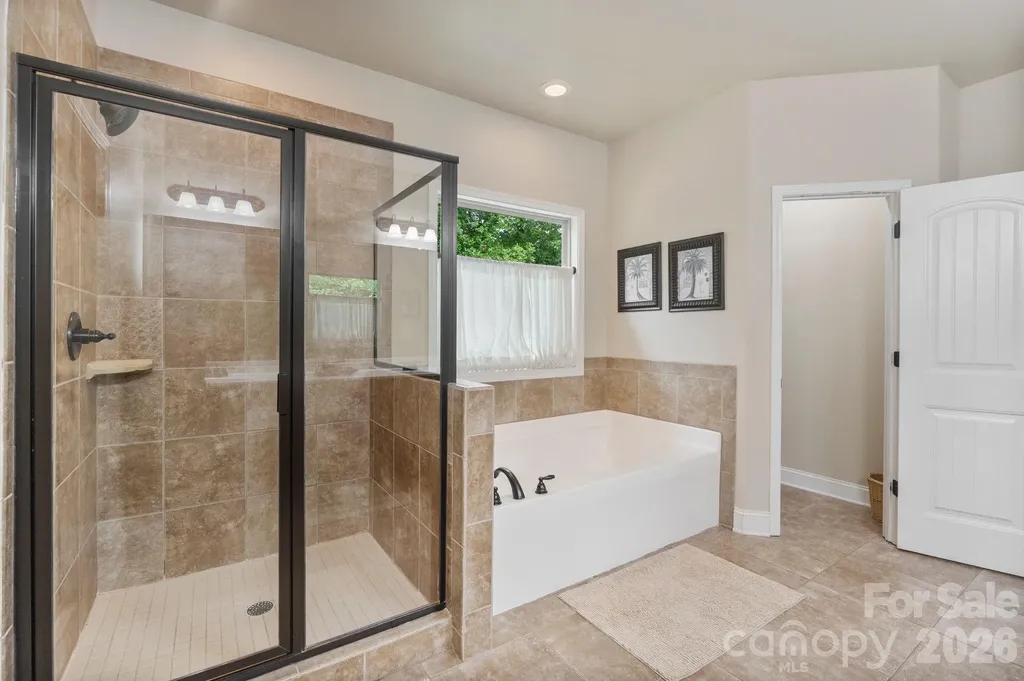 13823 Lawther Road Huntersville NC 28078