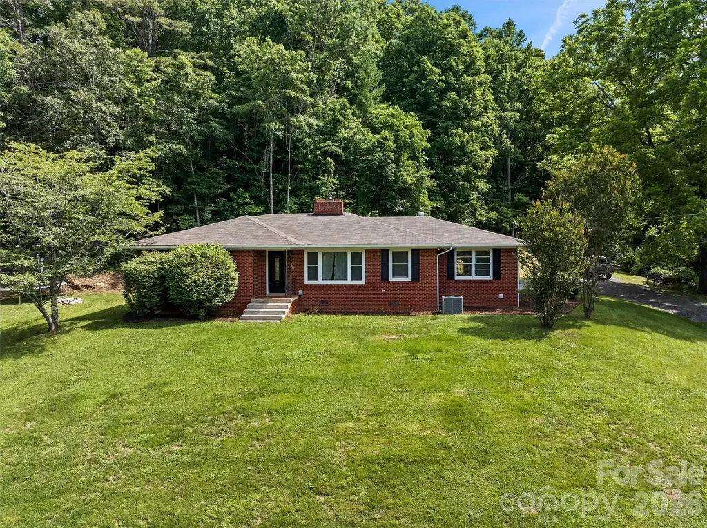 11 Old Mill Road Mars Hill NC 28754