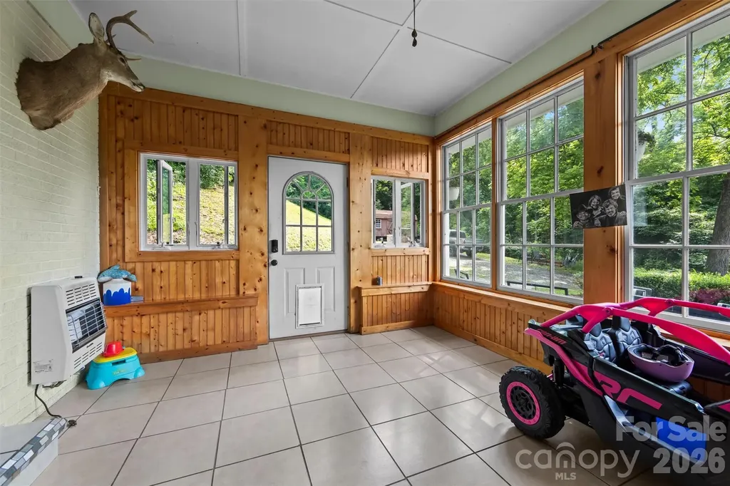 11 Old Mill Road Mars Hill NC 28754