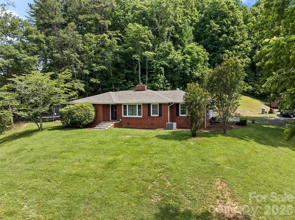 11 Old Mill Road Mars Hill NC 28754