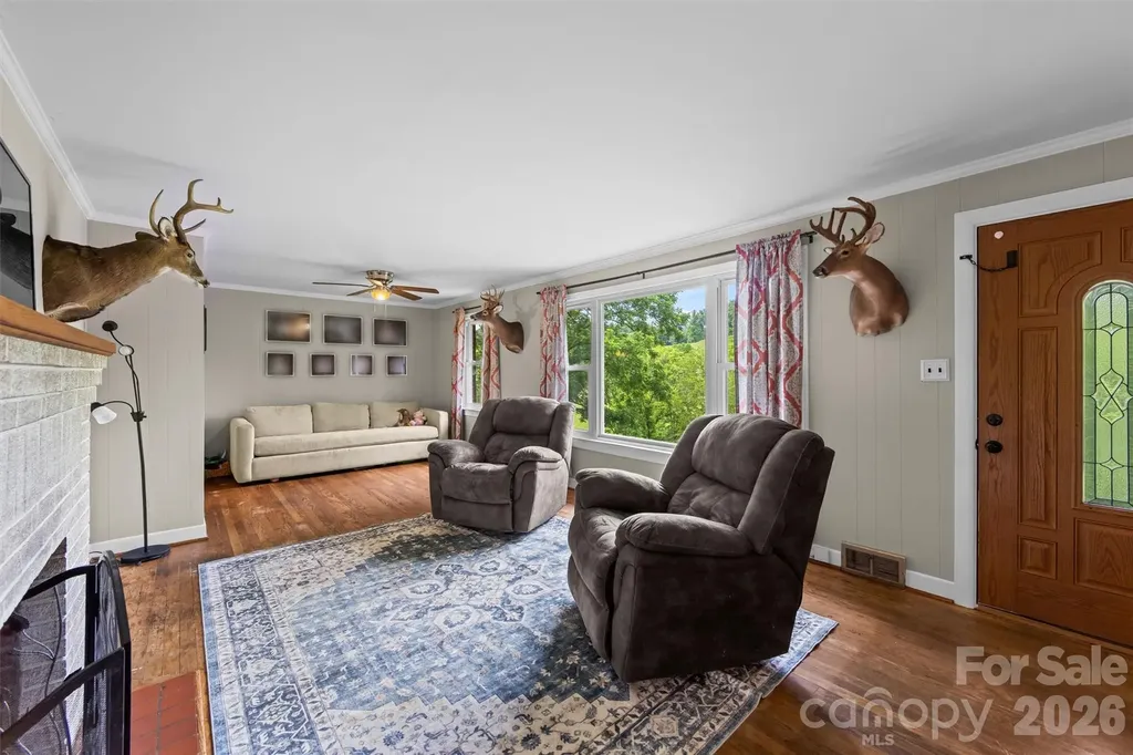 11 Old Mill Road Mars Hill NC 28754