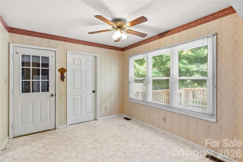 1115 Joy Street Salisbury NC 28147