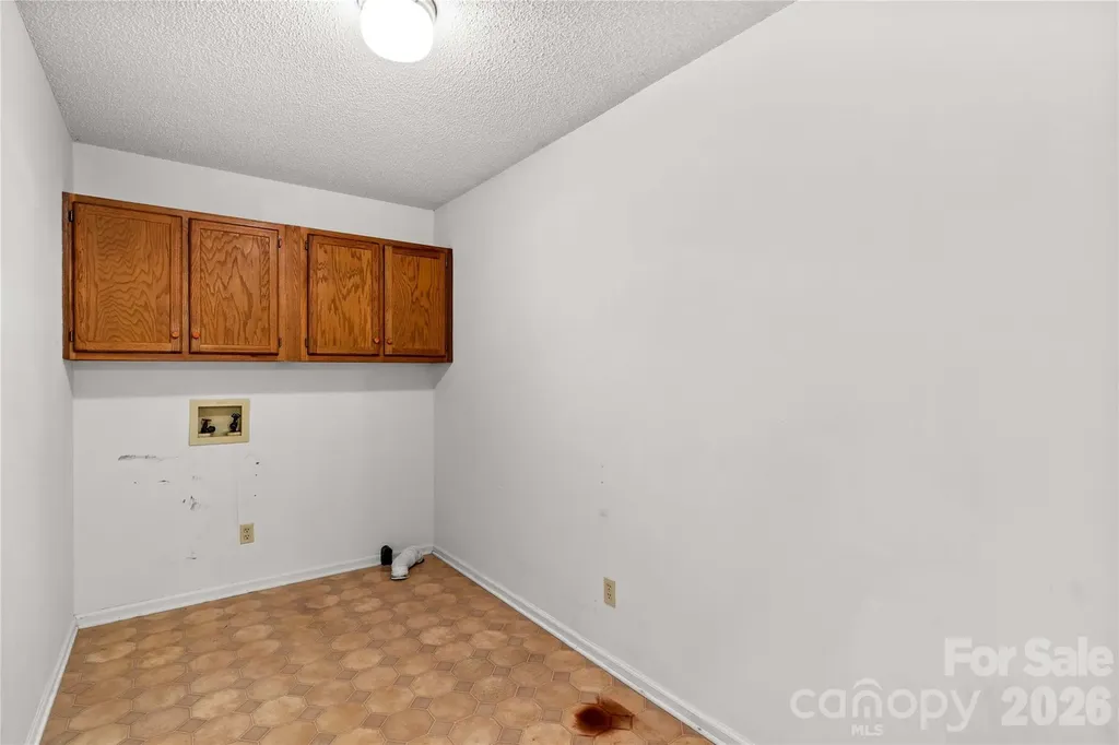 1115 Joy Street Salisbury NC 28147