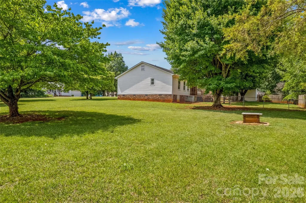 1115 Joy Street Salisbury NC 28147