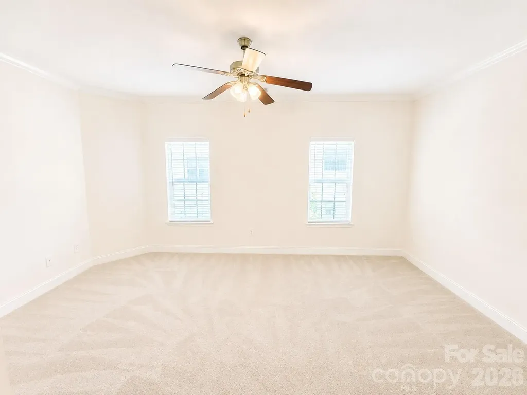 4376 Yoruk Forest Lane Charlotte NC 28211