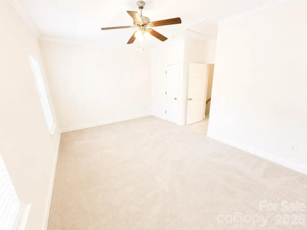 4376 Yoruk Forest Lane Charlotte NC 28211
