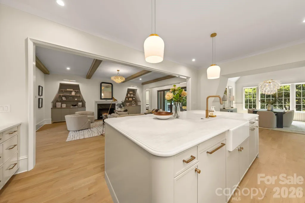 5555 Lansing Drive Charlotte NC 28270