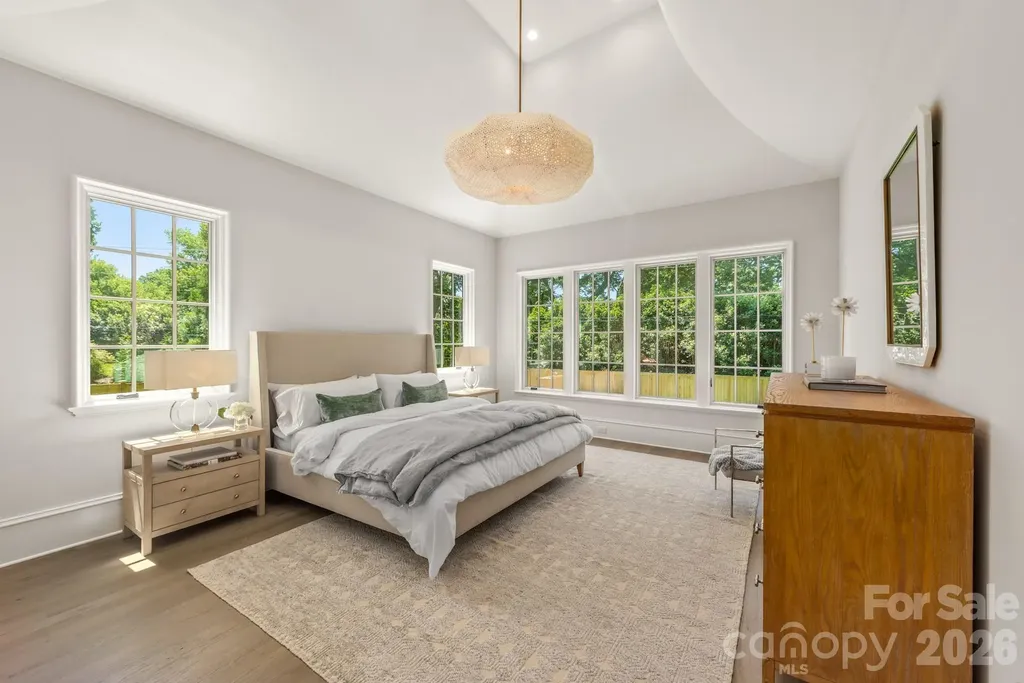5555 Lansing Drive Charlotte NC 28270
