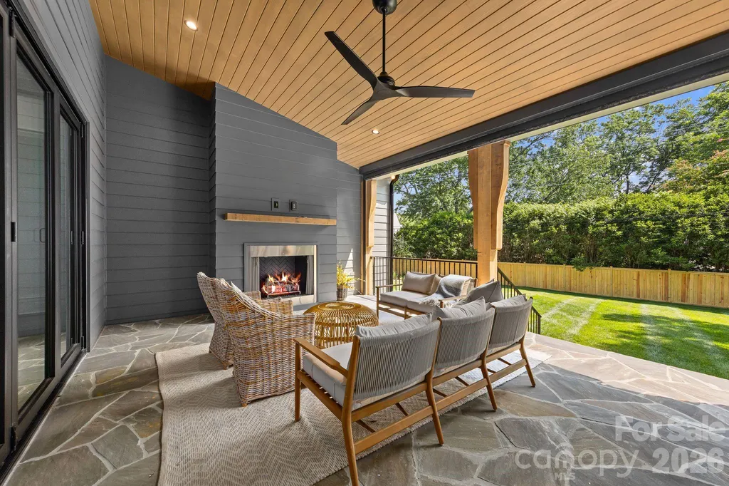 5555 Lansing Drive Charlotte NC 28270