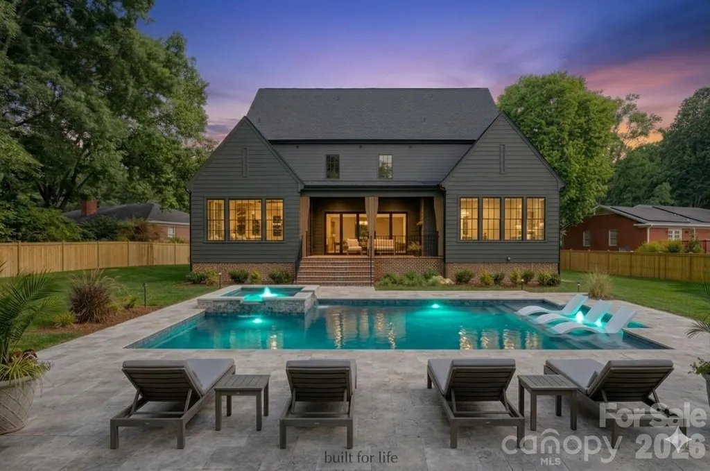 5555 Lansing Drive Charlotte NC 28270