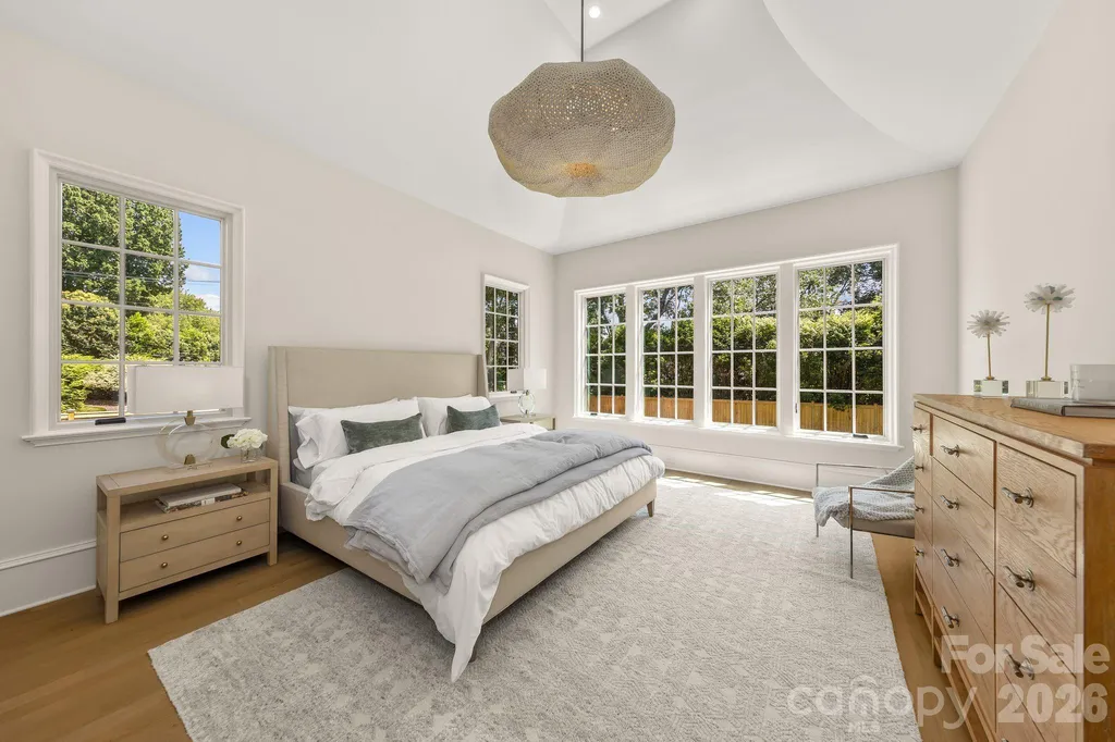 5555 Lansing Drive Charlotte NC 28270
