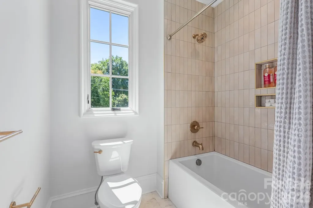 5555 Lansing Drive Charlotte NC 28270