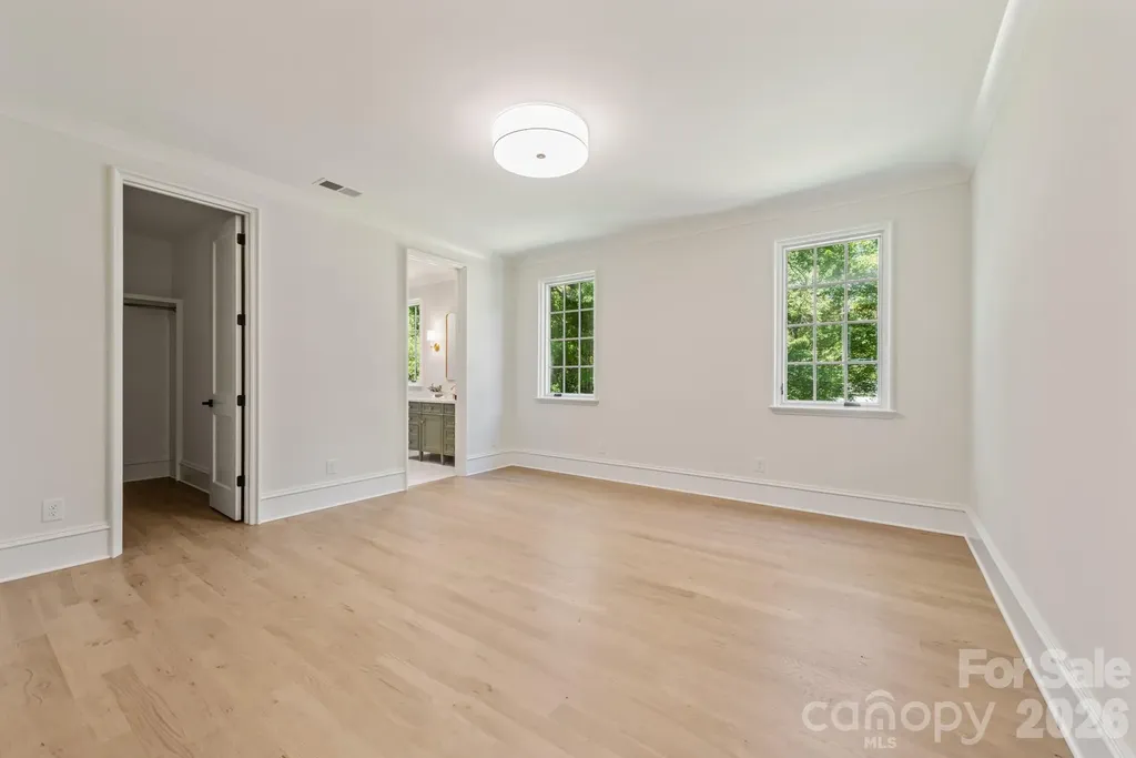 5555 Lansing Drive Charlotte NC 28270