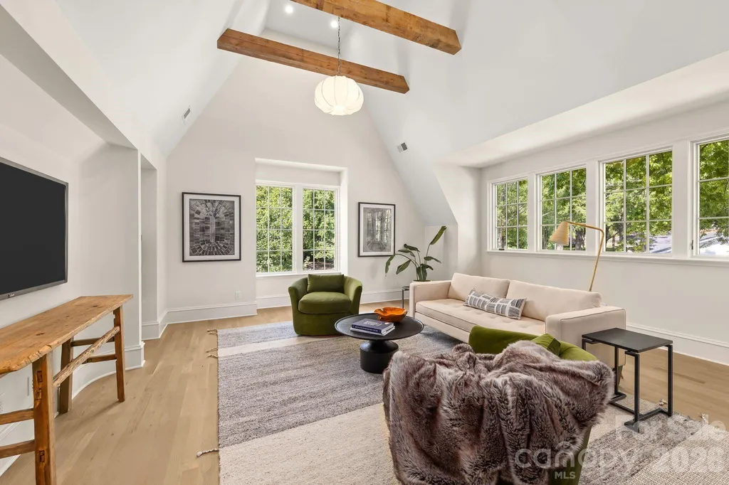 5555 Lansing Drive Charlotte NC 28270