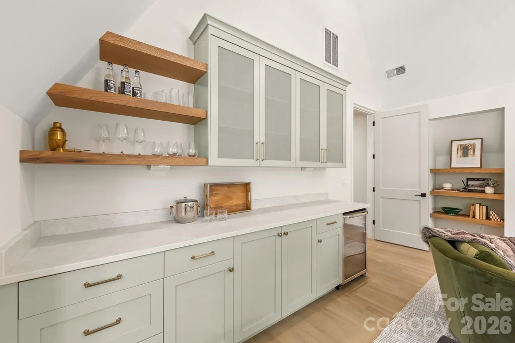 5555 Lansing Drive Charlotte NC 28270