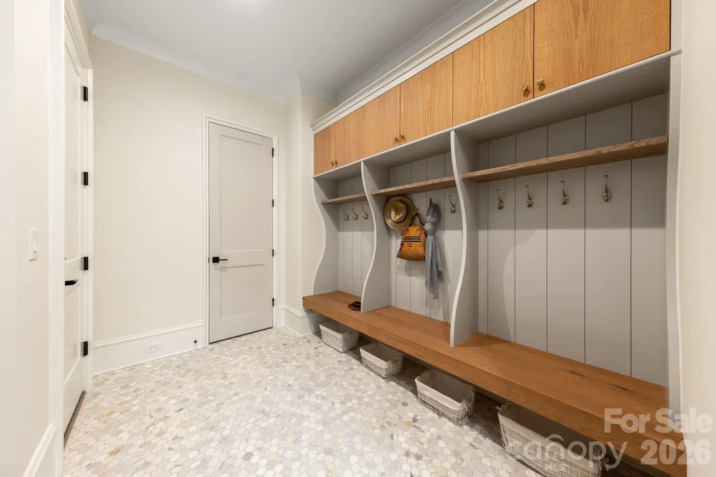 5555 Lansing Drive Charlotte NC 28270