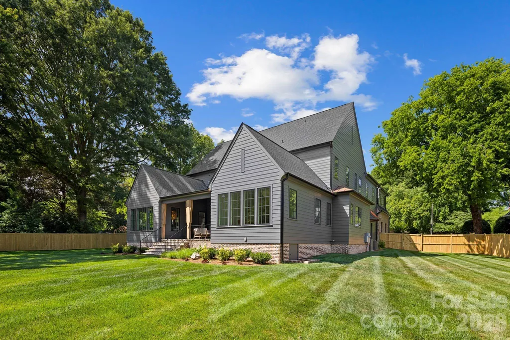 5555 Lansing Drive Charlotte NC 28270