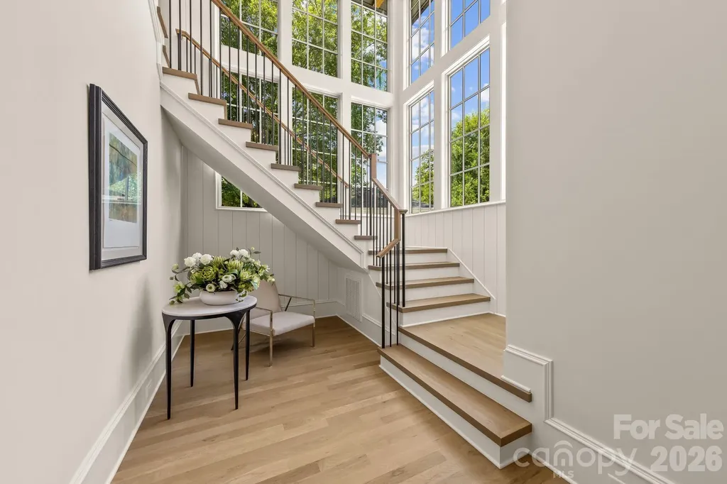 5555 Lansing Drive Charlotte NC 28270