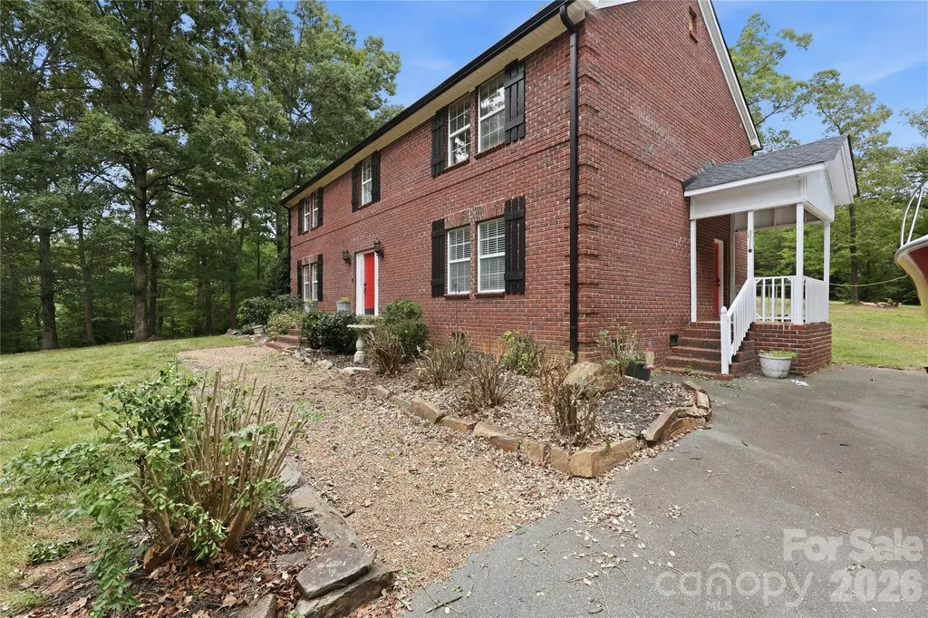 25611 Bridgeport Road Albemarle NC 28001