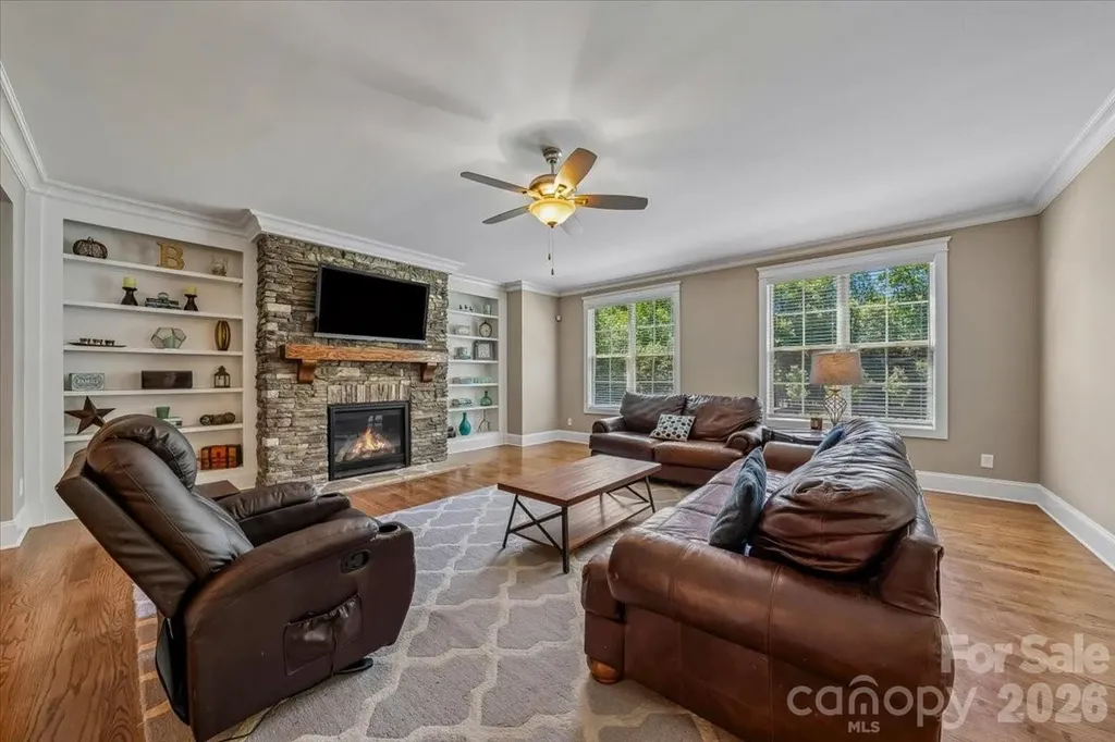 836 Elizabeth Lane Matthews NC 28105