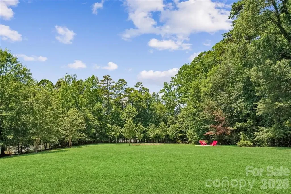 836 Elizabeth Lane Matthews NC 28105