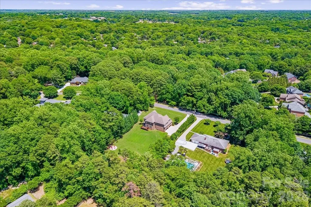 836 Elizabeth Lane Matthews NC 28105