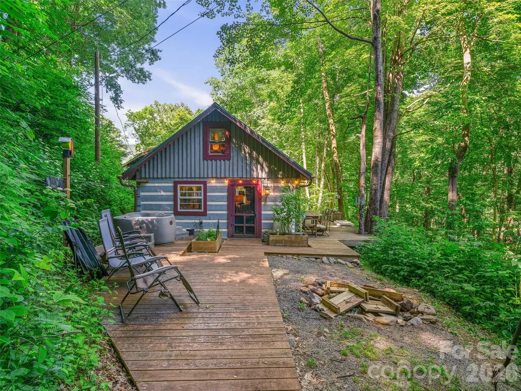311 Old Sawmill Road Burnsville NC 28714