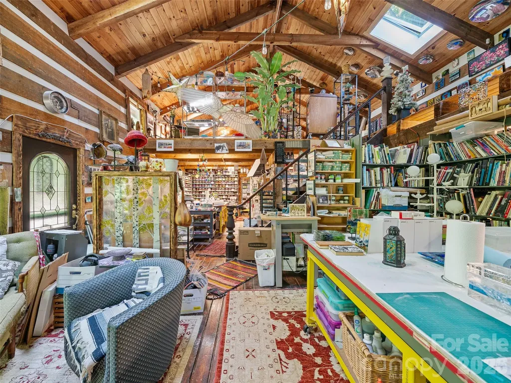 311 Old Sawmill Road Burnsville NC 28714