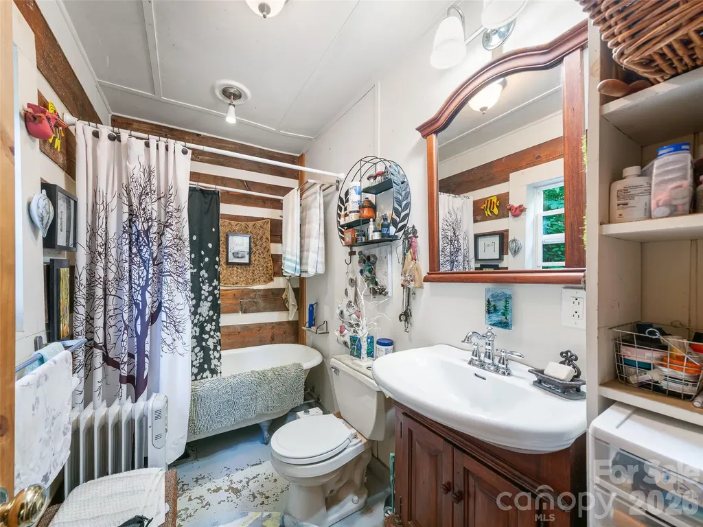311 Old Sawmill Road Burnsville NC 28714