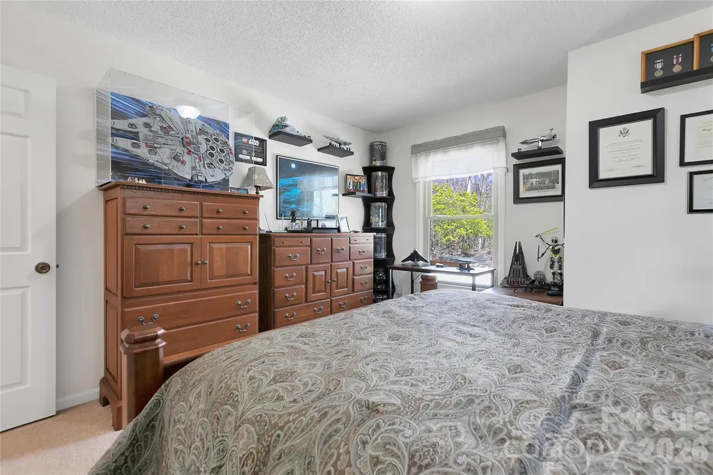 552 Kanasgowa Drive Brevard NC 28712